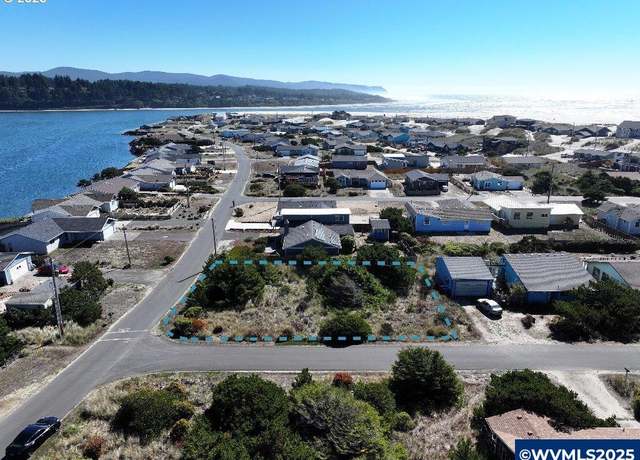 Property at 1901 Beachview Dr, Waldport, OR 97394