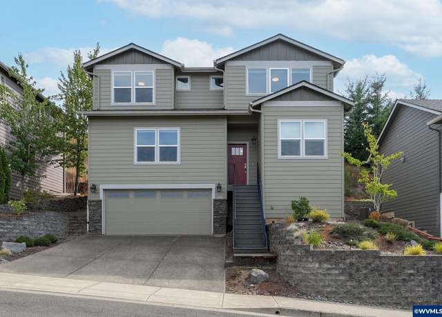 Property at 116 Rolling Hls SE, Salem, OR 97306, 5 beds, 2.5 baths