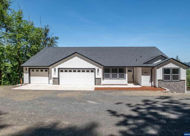 Property at 36953 Victory Dr, Lebanon, OR 97355, 3 beds, 4 baths