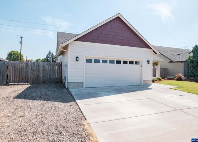 Property at 150 E Jadon Dr, Lebanon, OR 97355, 3 beds, 2.5 baths