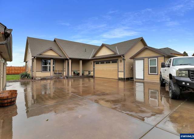 Property at 3730 Hemlock Pl SE, Albany, OR 97322, 3 beds, 2 baths