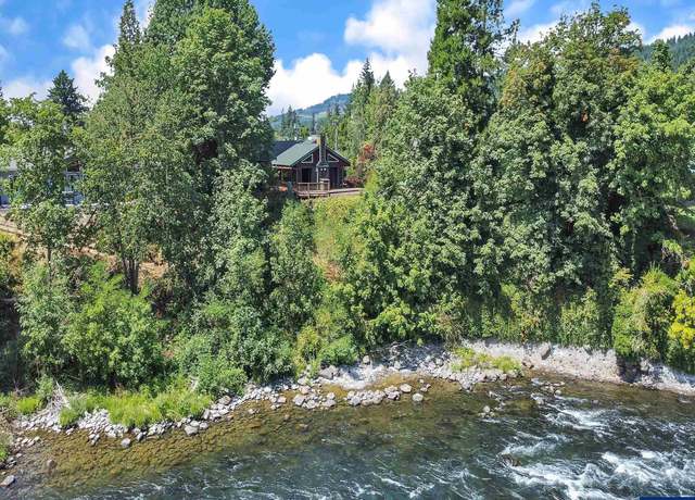 Property at 328 S 1st St, Mill City, OR 97360, 3 beds, 2 baths