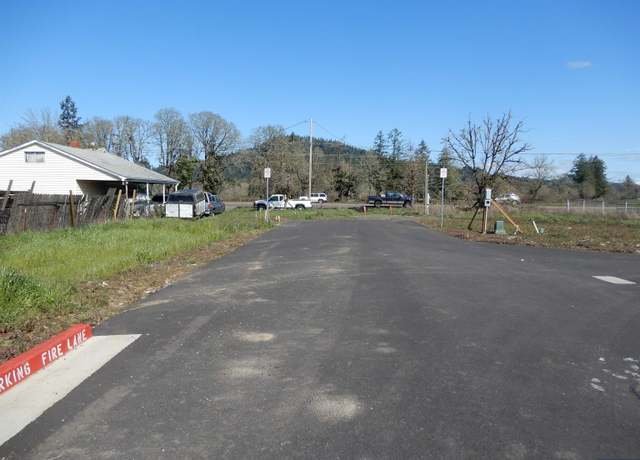 Property at 314 Seven Oaks Ln, Lebanon, OR 97355