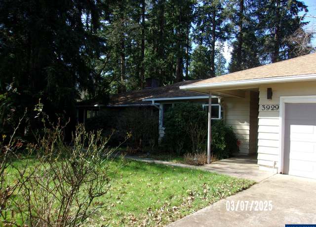 Property at 3929 Pringle Rd SE, Salem, OR 97302, 5 beds, 3 baths