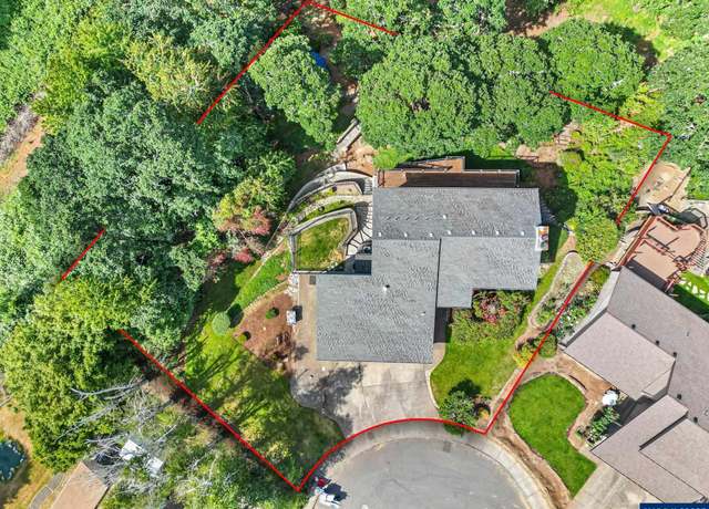 Property at 5295 Ponderosa Dr S, Salem, OR 97302, 4 beds, 3.5 baths