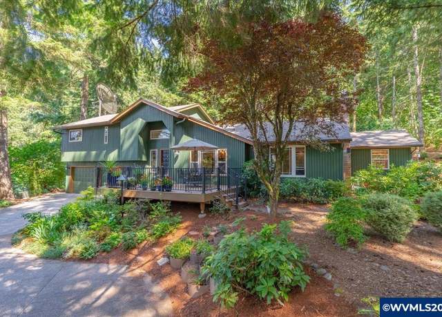 Property at 1547 Sky Ter SE, Salem, OR 97306, 3 beds, 2.5 baths