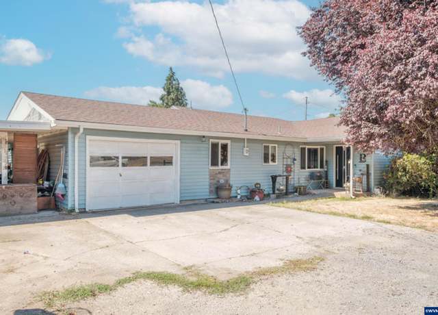 Property at 2020 Omire Ln, Lebanon, OR 97355, 4 beds, 3 baths
