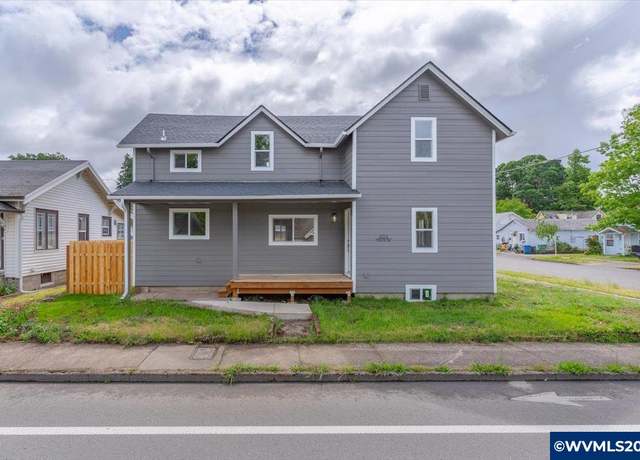 Property at 494 17th St SE, Salem, OR 97301, 5 beds, 3 baths