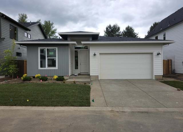 Property at 3025 Olympic St, Woodburn, OR 97071, 3 beds, 2 baths