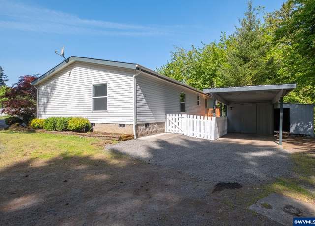 Property at 3134 Highway 20 #1, Sweet Home, OR 97386, 3 beds, 2 baths