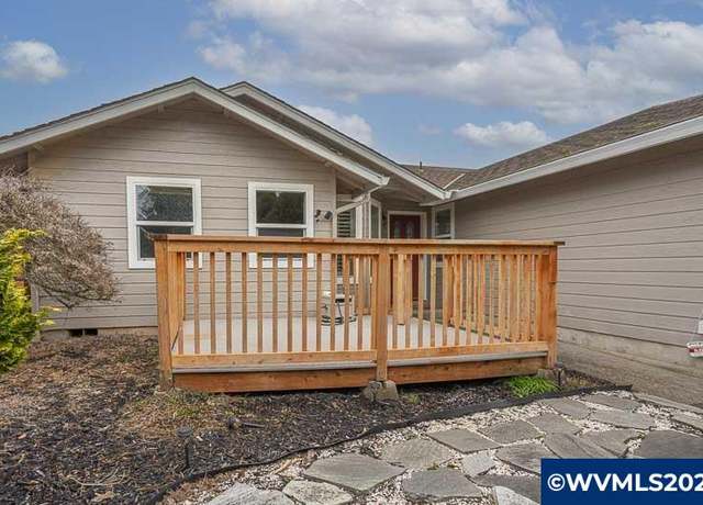 Property at 763 Catron St N, Monmouth, OR 97361, 2 beds, 2 baths