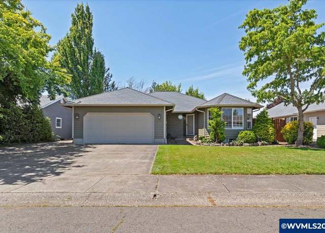 Property at 2678 S 12th St, Lebanon, OR 97355, 3 beds, 2 baths