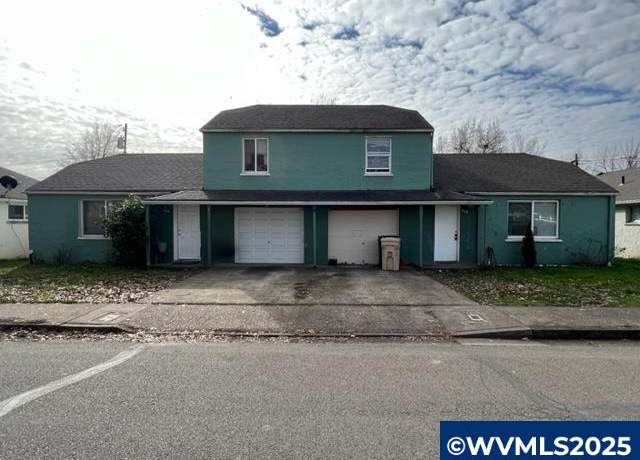 Property at 950-960 18th Ave SW, Albany, OR 97321, 4 beds, 2 baths