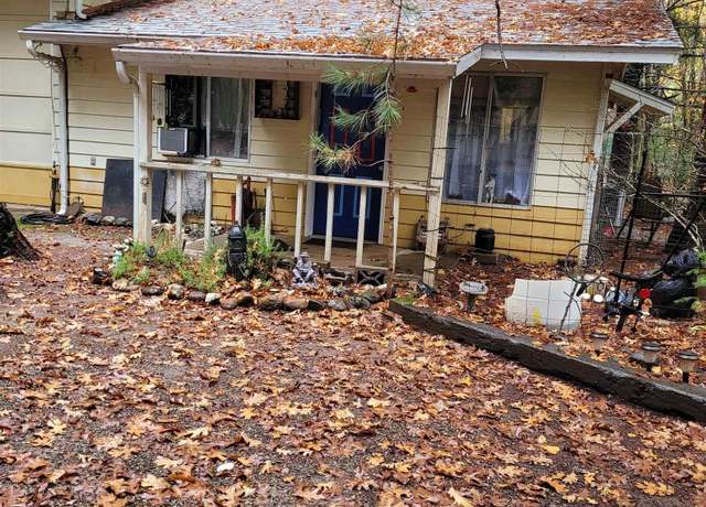Property at 356 White Oak Dr, Cave Junction, OR 97523, 2 beds, 1 bath