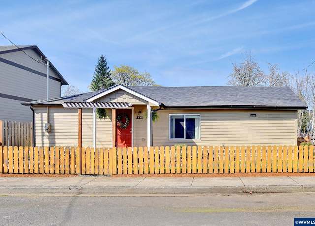 Property at 321 SE Davis St, Dallas, OR 97338, 3 beds, 1 bath