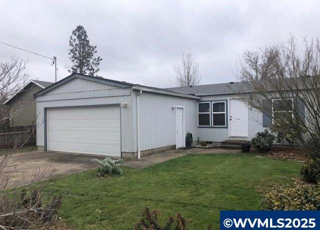 Property at 410 Washington St, Silverton, OR 97381, 3 beds, 2 baths