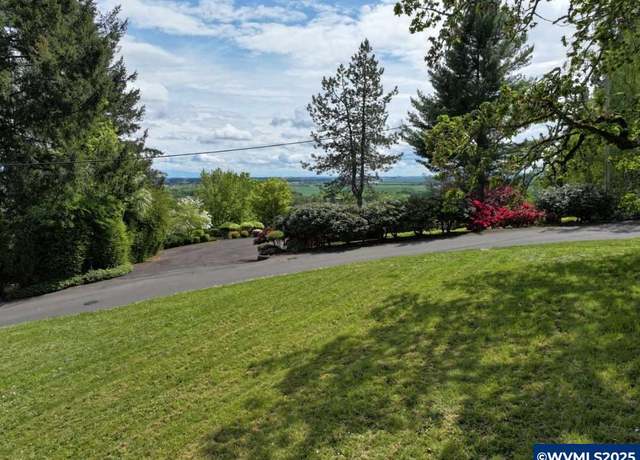 Property at 2520 SW Whiteside Dr, Corvallis, OR 97333