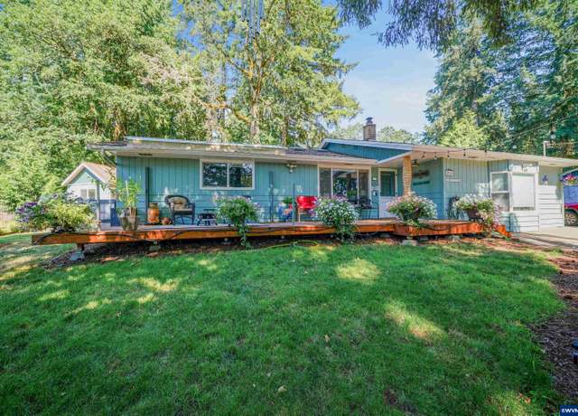Property at 2025 Cole Rd S, Salem, OR 97306, 3 beds, 3 baths