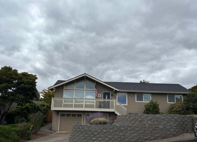 Property at 1193 31st Ct NW, Salem, OR 97304, 3 beds, 2 baths