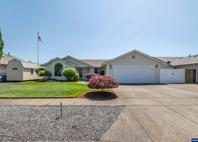 Property at 1668 Eagle St, Stayton, OR 97383, 4 beds, 2 baths