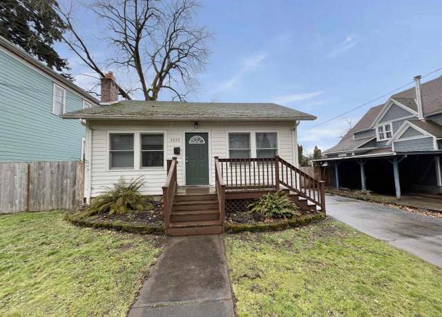 Property at 2070 Court St NE, Salem, OR 97301, 2 beds, 1 bath