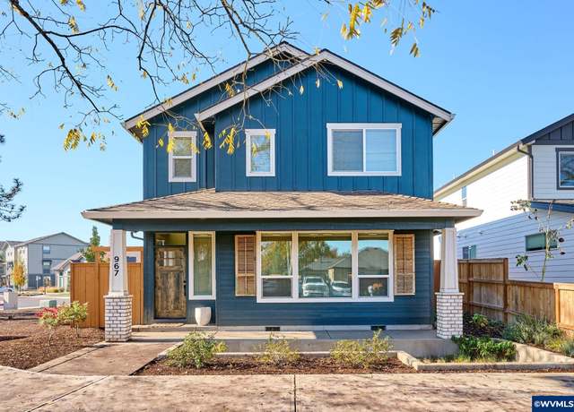 Property at 967 Park Ave NE, Salem, OR 97301, 4 beds, 3.5 baths