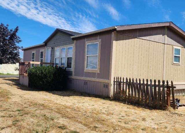 Property at 911 York St #82, Aumsville, OR 97325, 3 beds, 2 baths