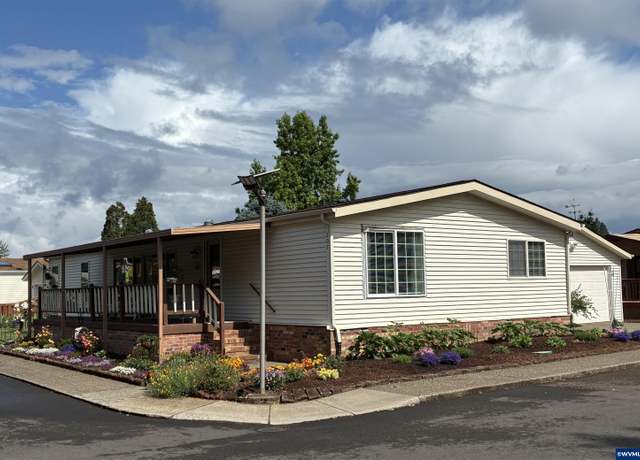 Property at 2120 Robins Ln SE #207, Salem, OR 97306, 2 beds, 2 baths