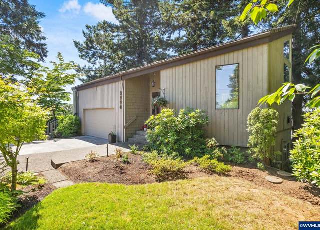 Property at 2990 Deering Dr NW, Salem, OR 97304, 4 beds, 3.5 baths