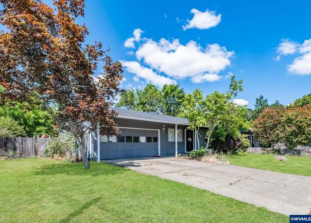 Property at 745 Azalea St, Lebanon, OR 97355, 3 beds, 1 bath