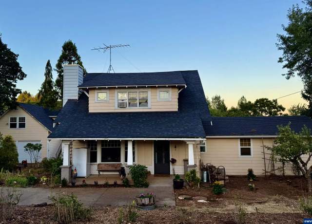 Property at 8032 Liberty Rd S, Salem, OR 97306, 4 beds, 2 baths