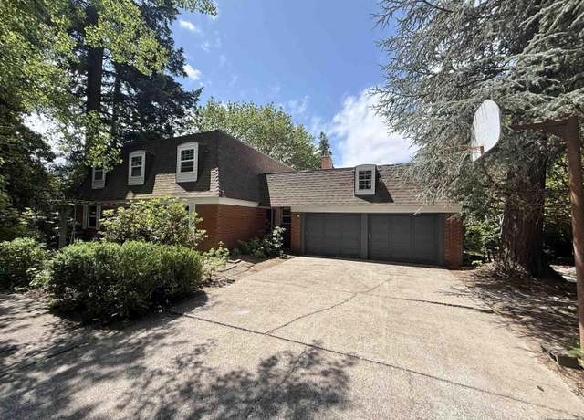 Property at 1096 Northshire Ct NE, Keizer, OR 97303, 4 beds, 2.5 baths