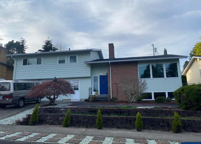 Property at 11655 SW Ridgecrest Dr, Beaverton, OR 97008, 4 beds, 3 baths