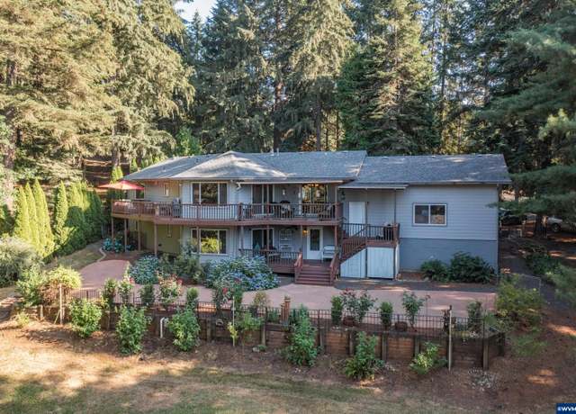 Property at 37215 Agate Dr, Lebanon, OR 97355, 4 beds, 3 baths