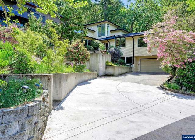 Property at 1886 Merritt St S, Salem, OR 97302, 4 beds, 4 baths