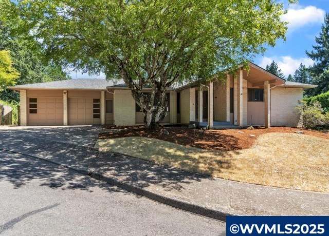 Property at 4582 20th Ct S, Salem, OR 97302, 5 beds, 3 baths