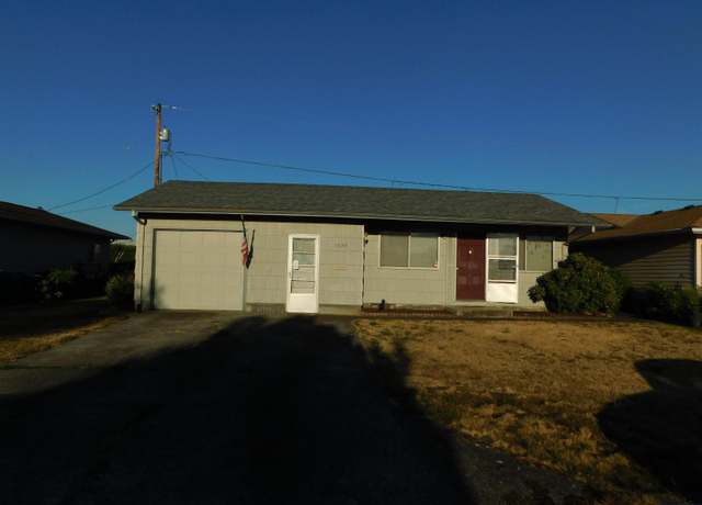 Property at 1650 Country Clb, Woodburn, OR 97071, 2 beds, 1 bath