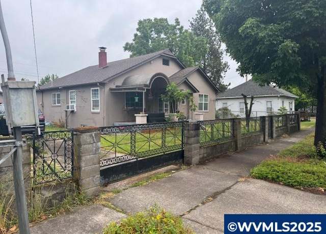 Property at 1565 Liberty St NE, Salem, OR 97301, 2 beds, 1 bath