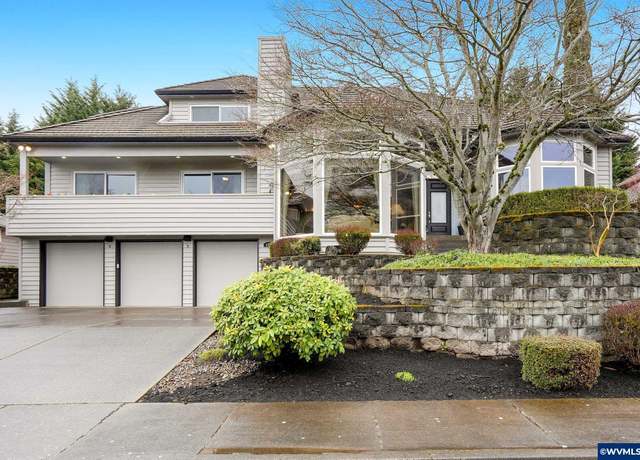 Property at 917 Hazeltine Ave SE, Salem, OR 97306, 3 beds, 3 baths