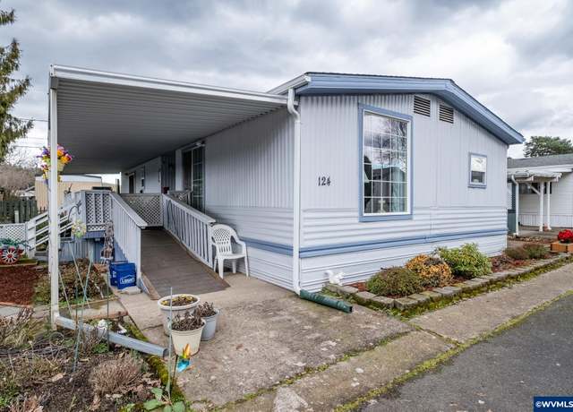 Property at 4882 Lancaster Dr NE #124, Salem, OR 97305, 2 beds, 2 baths