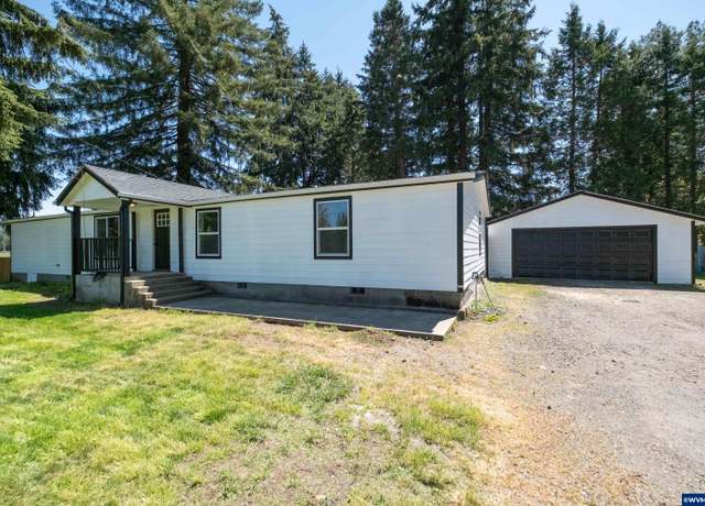 Property at 3805 Long St, Sweet Home, OR 97386, 4 beds, 2.5 baths