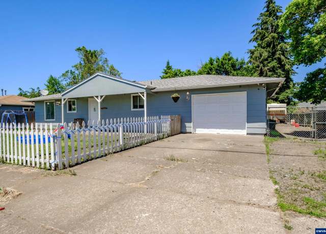 Property at 1525 W Oak St, Lebanon, OR 97355, 3 beds, 1 bath