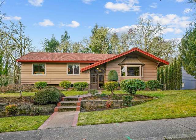 Property at 553 NW Douglas St, Dallas, OR 97338-1234, 2 beds, 2.5 baths