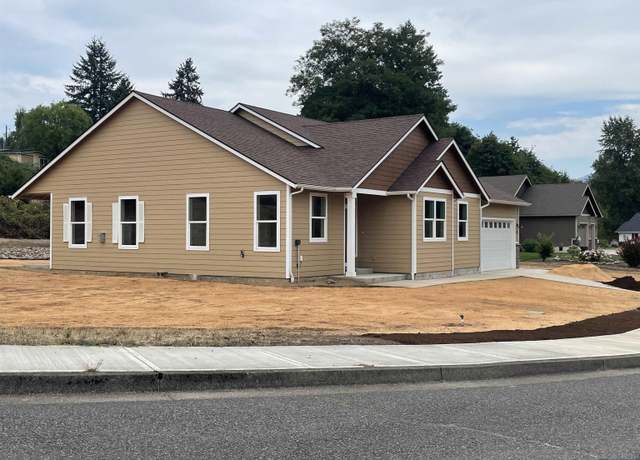 Property at 195 NE Santiam Pointe Lp, Mill City, OR 97360, 3 beds, 2 baths