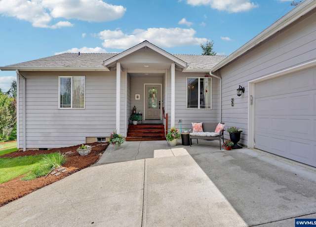 Property at 2142 Westfarthing Way NW, Salem, OR 97304, 3 beds, 2 baths