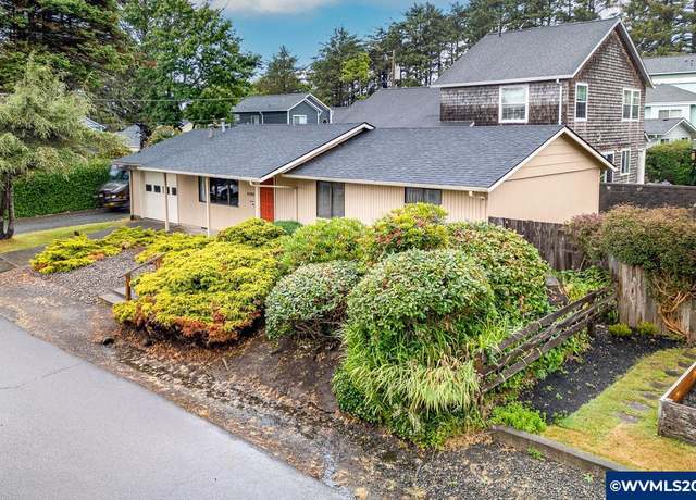 Property at 1753 NW 34th Ave, Lincoln City, OR 97367, 3 beds, 1 bath