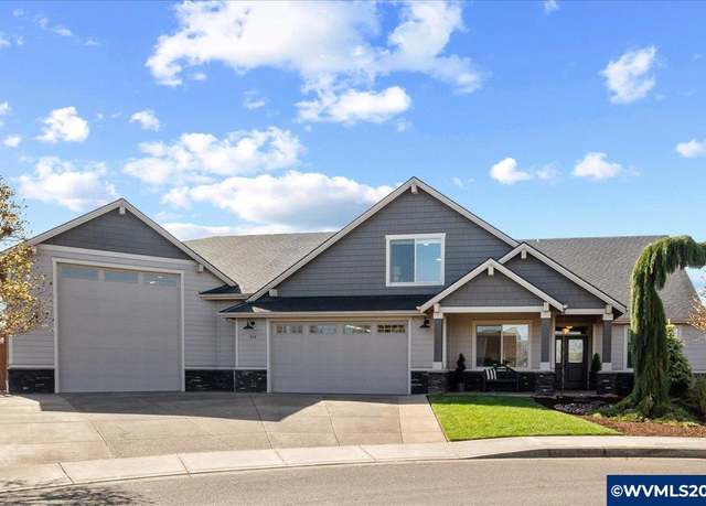Property at 872 SE Academy Ct, Dallas, OR 97338, 4 beds, 3 baths