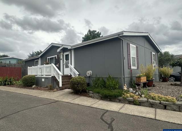 Property at 2000 Robins Ln SE #8, Salem, OR 97306, 3 beds, 2 baths