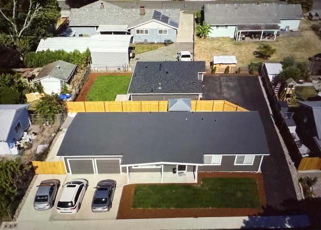 Property at 4576 46th & 4574 Ave, Salem, OR 97305, 5 beds, 3 baths