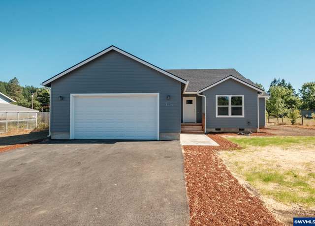 Property at 1225 49th St, Sweet Home, OR 97383, 3 beds, 2 baths